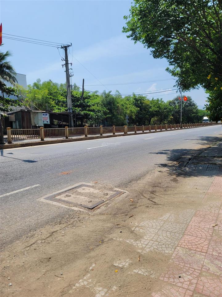 Thửa đất siêu đẹp tại thị trấn lăng cô, nằm trục ql1a thuận tiện trong việc kinh doanh mua bán