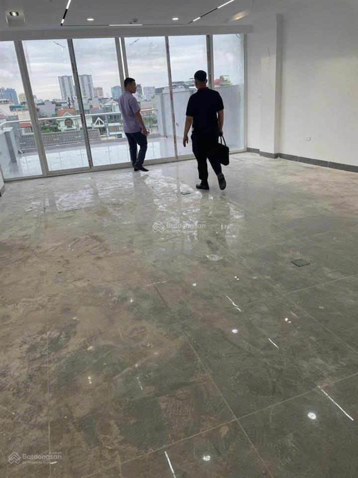 Bán nhà phố giang văn minh 100mx10tầng 80tỷsẵn đang cho thuê 130tr/thángsổ đỏ gửi ngân hàng..