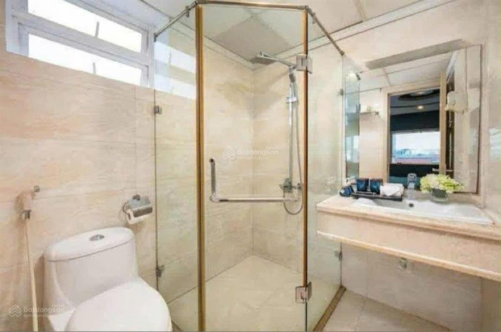 Bán nhà mặt phố xuân thuỷ 131mx8tầng 70tỷ. sổ gửi ngân hàng.