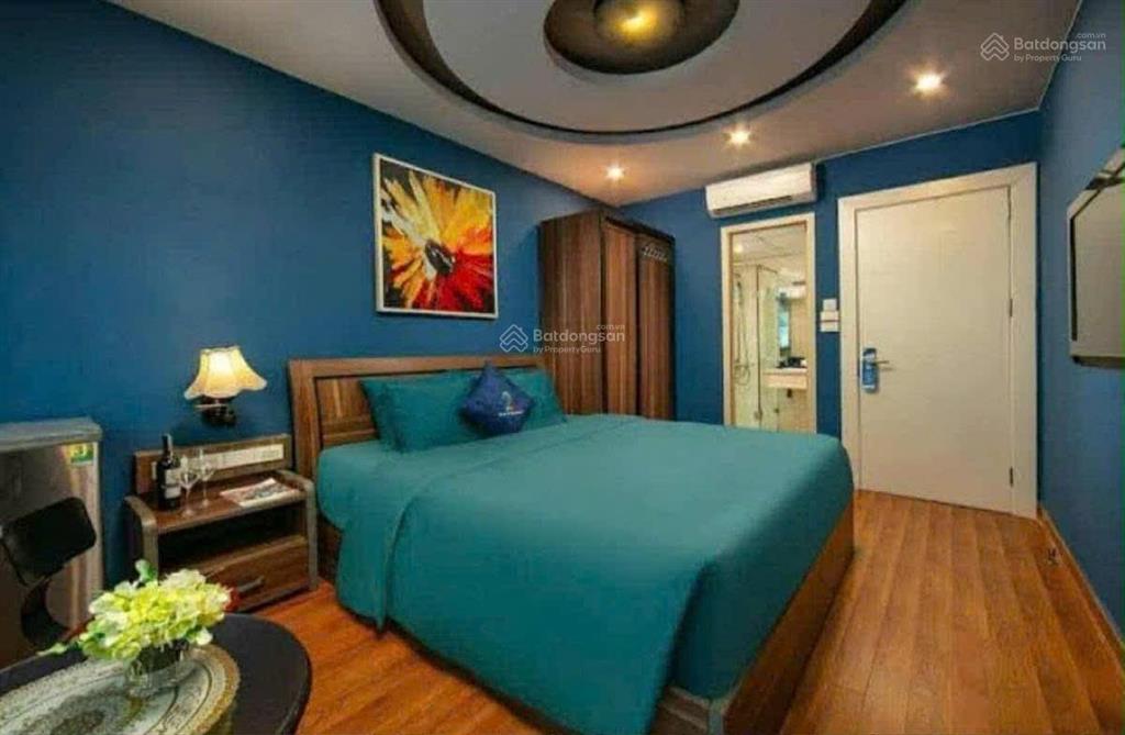 Bán nhà mặt phố xuân thuỷ 131mx8tầng 70tỷ. sổ gửi ngân hàng.
