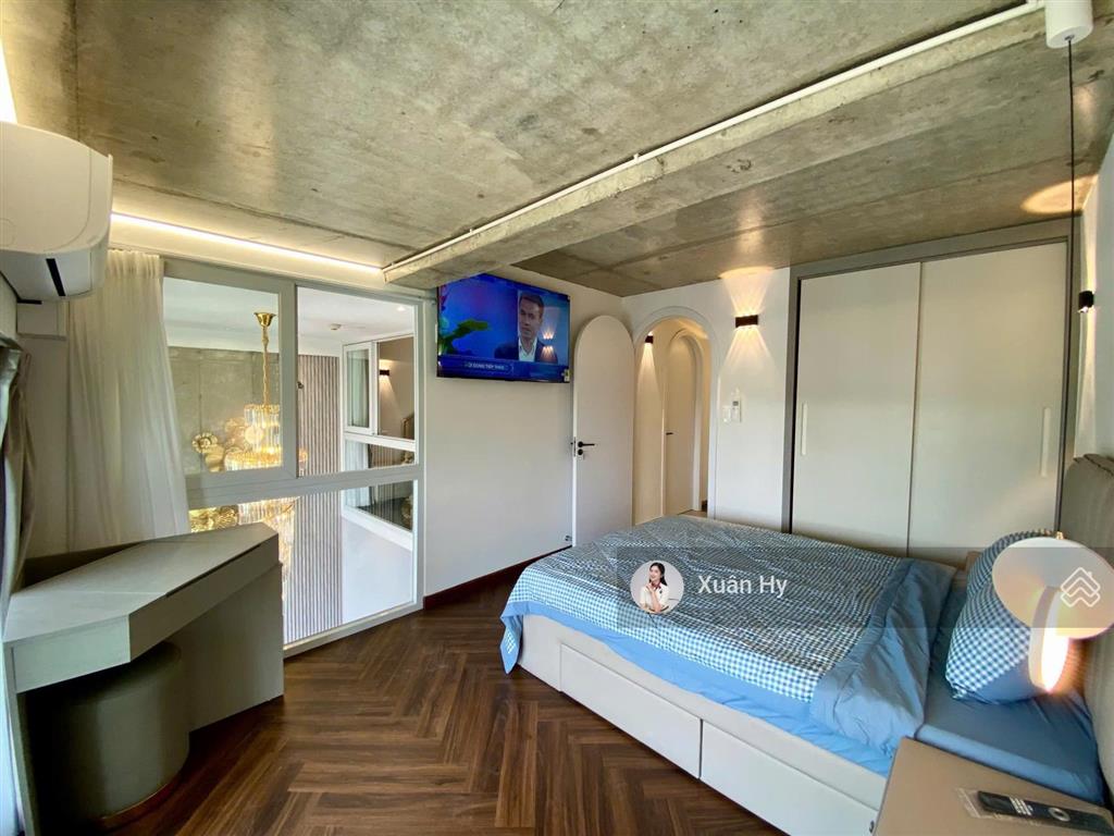 Sống chất nghệ thuật tại lofthouse the galleria 72m2 full nội thất, view sông và hồ bơi cực chill
