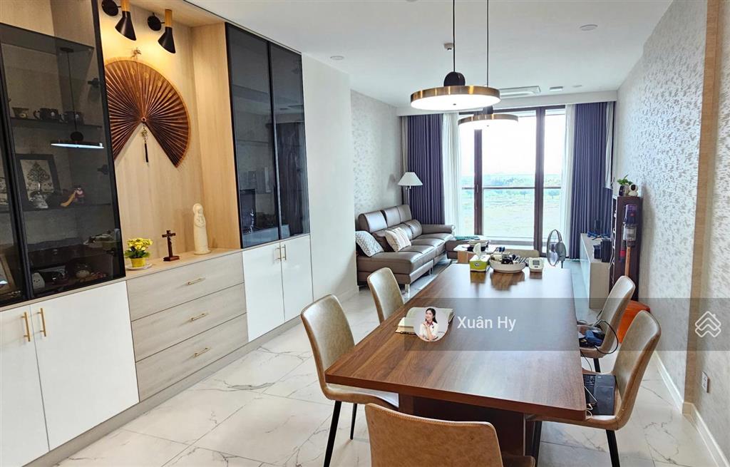 Hàng hiếm bán căn góc the galleria (metropole) 3pn  139m2  2 mặt thoáng  view panorama