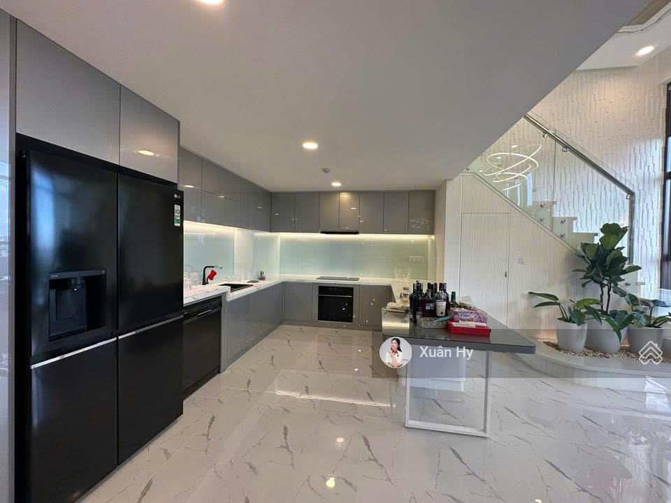 Siêu phẩm bán lofthouse the galleria (metropole) 160m2  view trực diện cầu ba son & quận 1