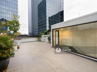 Có sân thượng riêng  bán căn hộ the galleria metropole 3pn 112m2 đã có sổ hồng