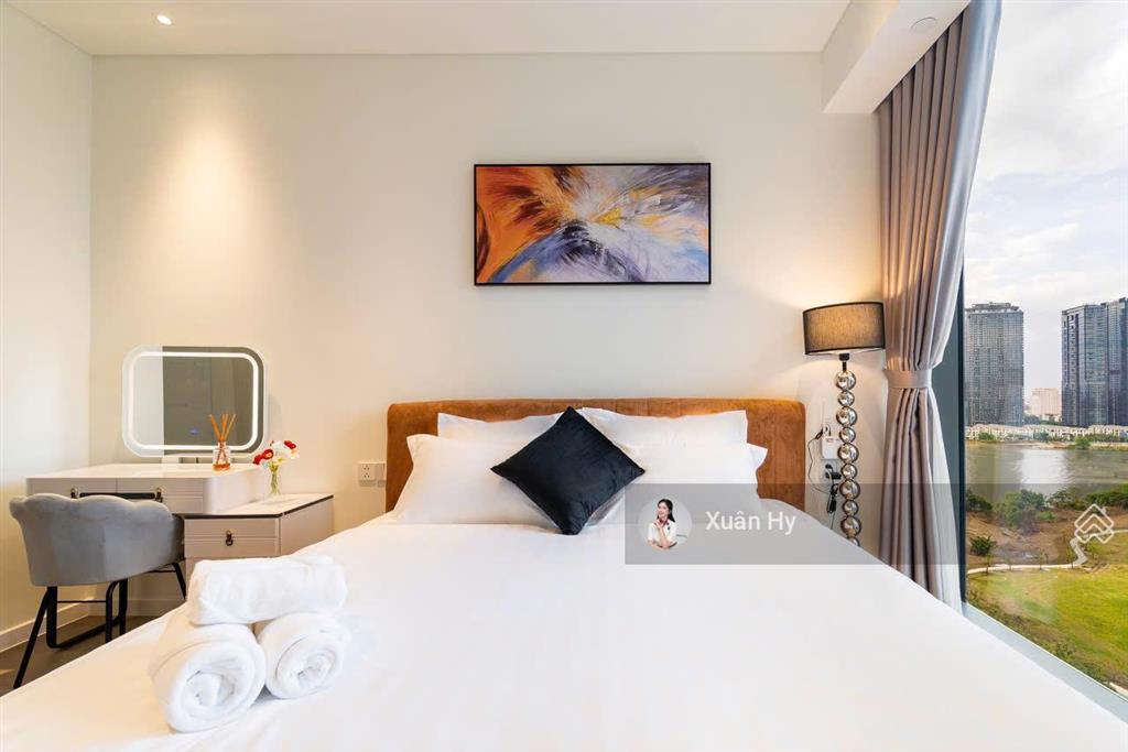 View landmark 81 & cầu ba son cho thuê 2pn the opera metropole 70m2 giá 55 triệu/tháng