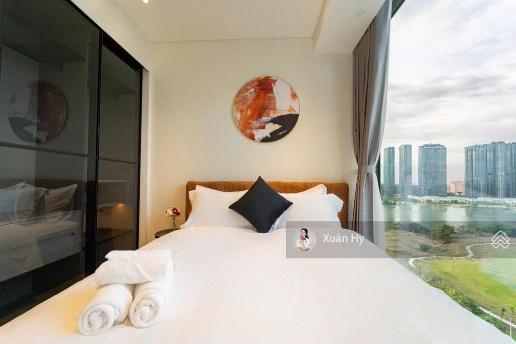 View landmark 81 & cầu ba son cho thuê 2pn the opera metropole 70m2 giá 55 triệu/tháng