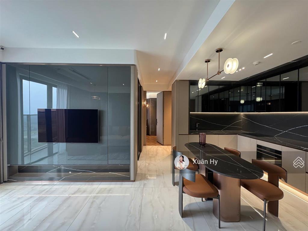 View bitexco & sông  cho thuê 2pn the opera metropole full nội thất thiết kế đẹp sang trọng