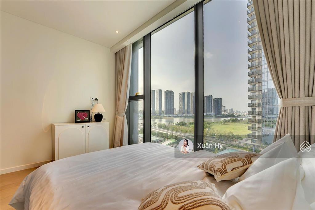 Căn góc 138m2  view skyline quận 1  cho thuê 3pn the opera metropole full nội thất