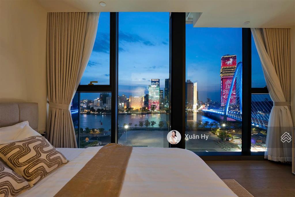 Căn góc 138m2  view skyline quận 1  cho thuê 3pn the opera metropole full nội thất