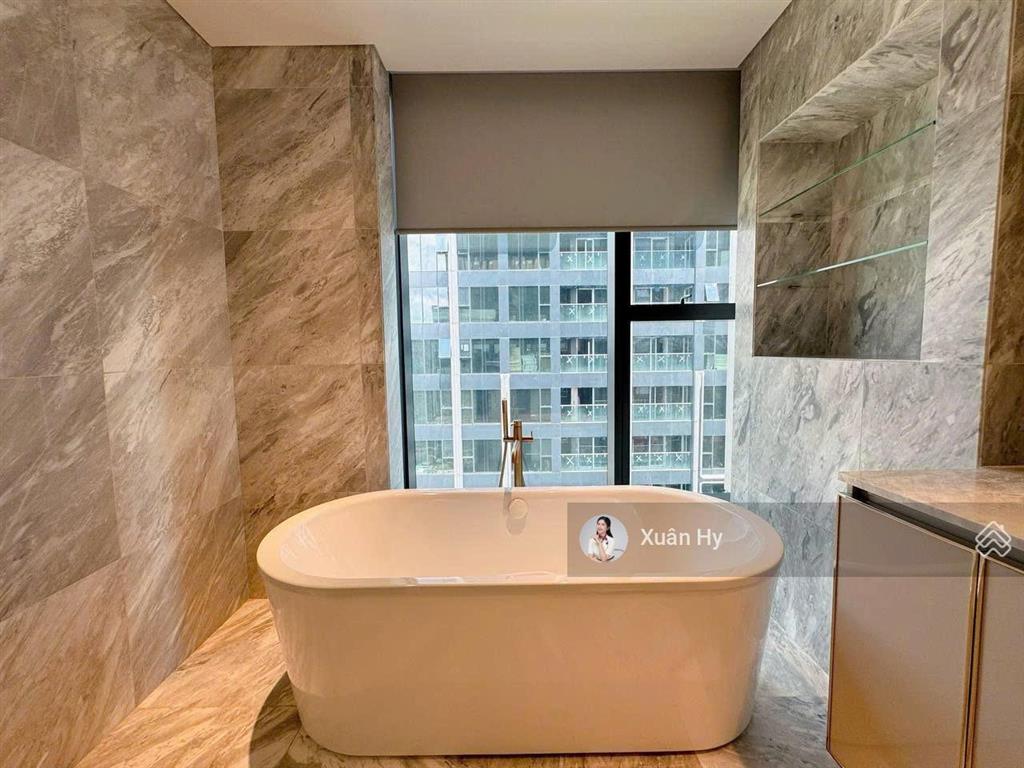 Căn góc tòa sea  view trực diện sông & thủ thiêm  cho thuê 2pn grand marina saigon