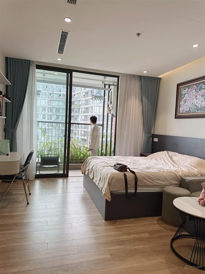 Cần bán căn hộ studio 31m2 đủ đồ view hồ thiên nga bc  đn toà l2 landmark.hl 0964 007 *** ạ