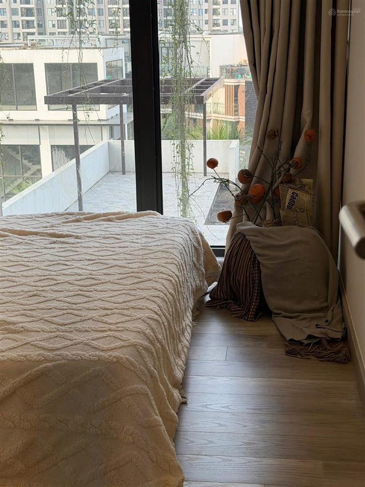 Cần bán căn hộ 3pn 2wc 103m2 đủ đồ view btđ , bể bơi toà sol forest 1 ecopark.hl 0964 007 *** ạ