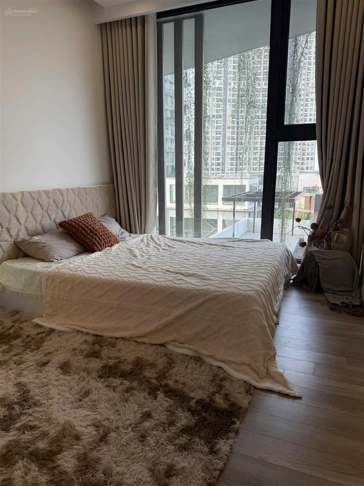 Cần bán căn hộ 3pn 2wc 103m2 đủ đồ view btđ , bể bơi toà sol forest 1 ecopark.hl 0964 007 *** ạ