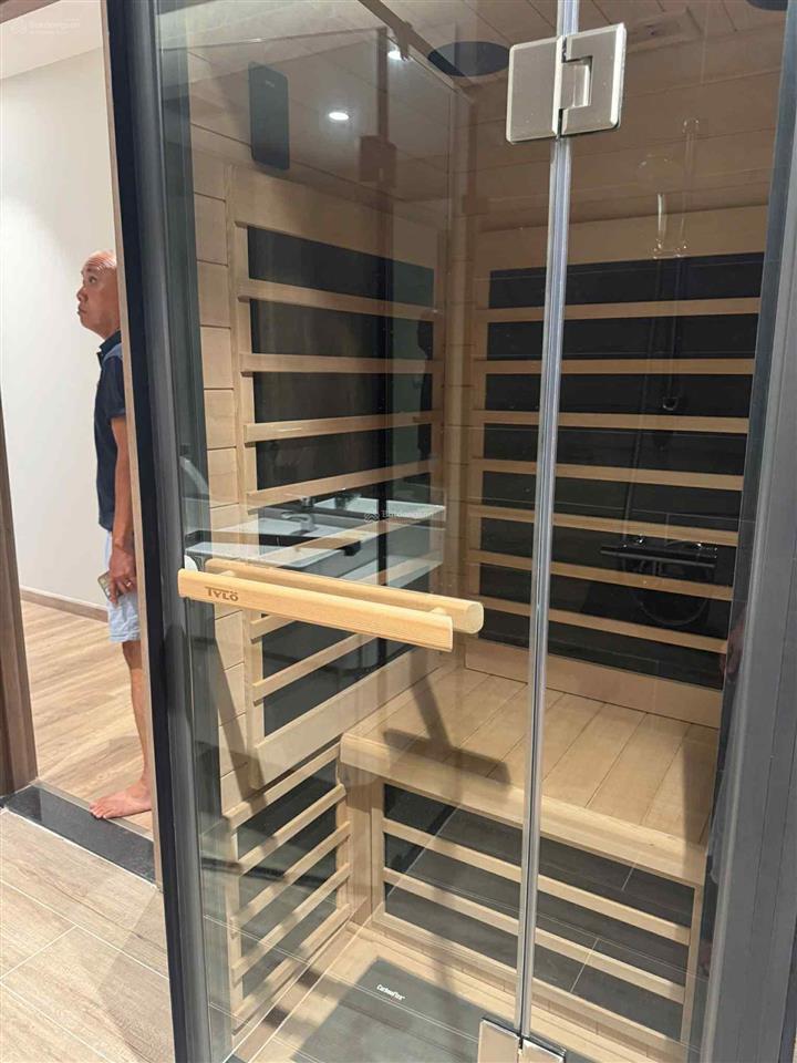 Cần bán căn hộ 2pn 2wc 72m2 đủ đồ view hồ , quảng trường ban công đn toà l2 landmark ecopark