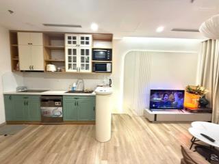 Mời thuê căn hộ 2pn 2wc 74m2 đủ đồ sân vườn 10m2 view btđ ban công đn toà sol forest 2 ecopark