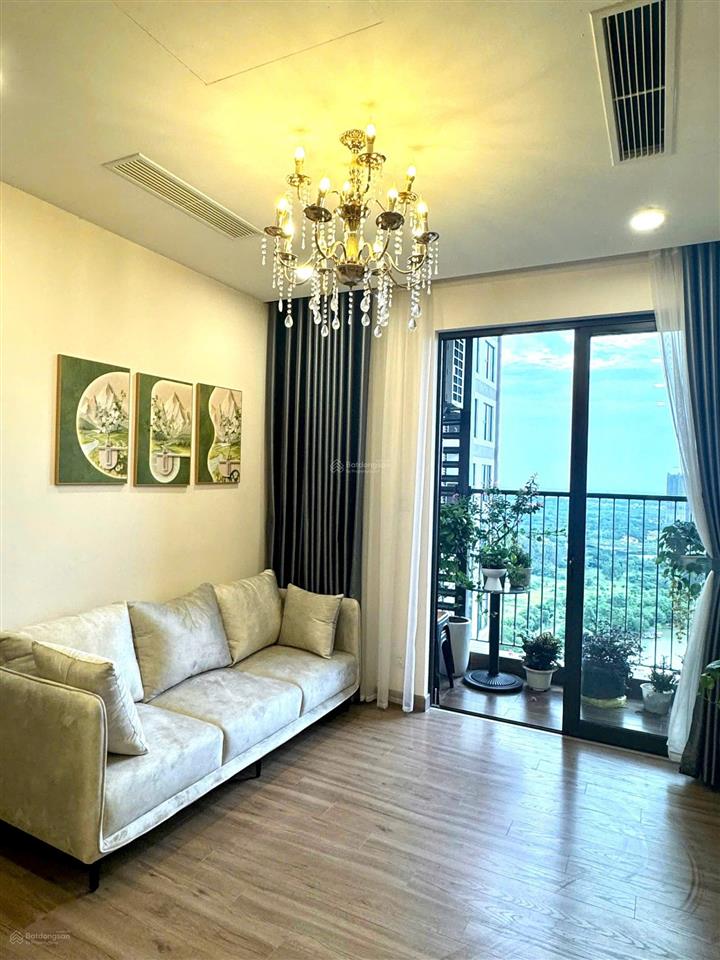 Cần bán căn hộ 2pn 2wc 58m2 đủ đồ view đảo ban công đb toà sp sky oasis ecopark