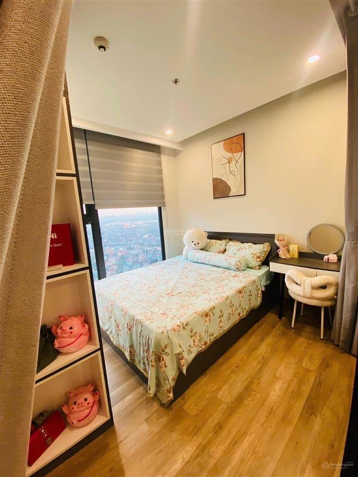 Cần bán căn hộ 1pn 1wc 32m2 đủ đồ view sông hồng toà r2 onsen ecopark