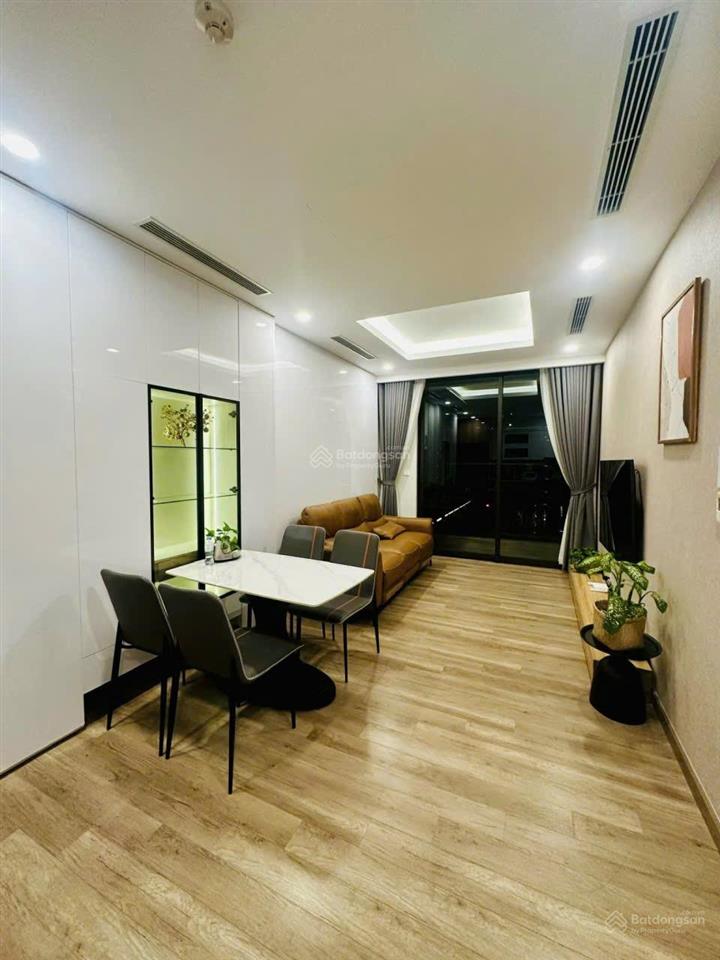 Mời thuê căn hộ 2pn 2wc 65m2 đủ đồ view hồ thiên nga toà r3 onsen ecopark