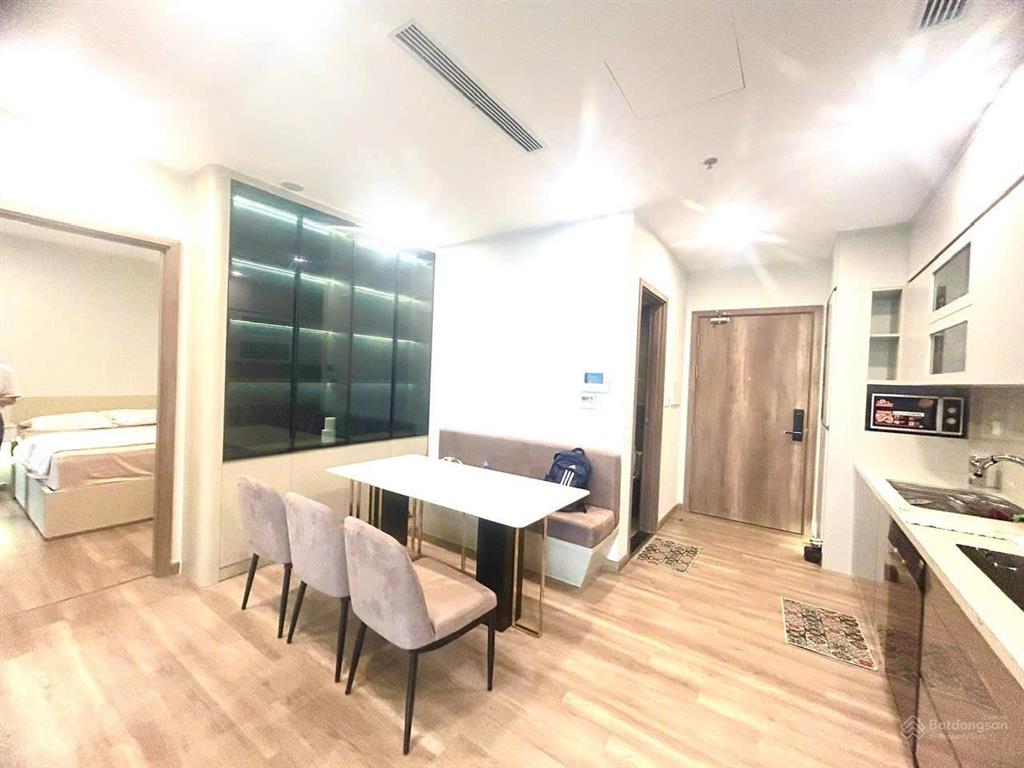 Mời thuê căn hộ 2pn 2wc 67m2 đủ đồ view hồ thiên nga ban công đn toà r2 onsen ecopark