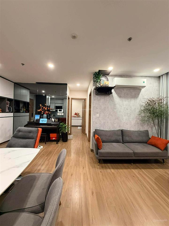 Cần bán căn hộ 2pn 2wc 68m2 đủ đồ đẹp view sông hồng toà s2 sky oasis ecopark