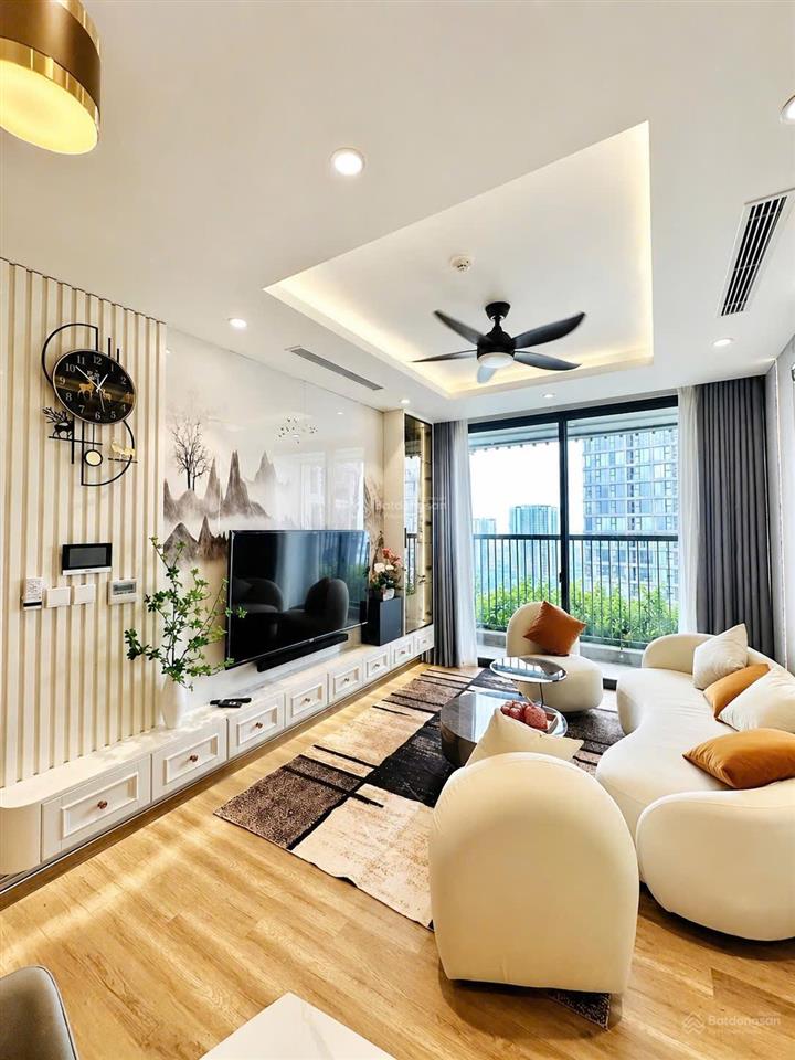 Cần bán căn hộ 2pn 2wc 72m2 đủ đồ đẹp view hồ thiên nga ban công đn toà l2 landmark ecopark