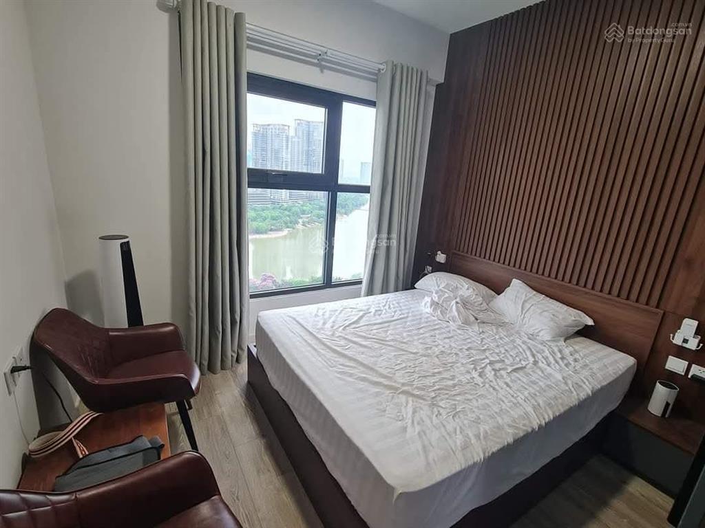 Cần bán siêu phẩm 158m2 3pn 3wc +1 đủ đồ view 3 mặt thoáng toà lake 2 aqua bay ecopark