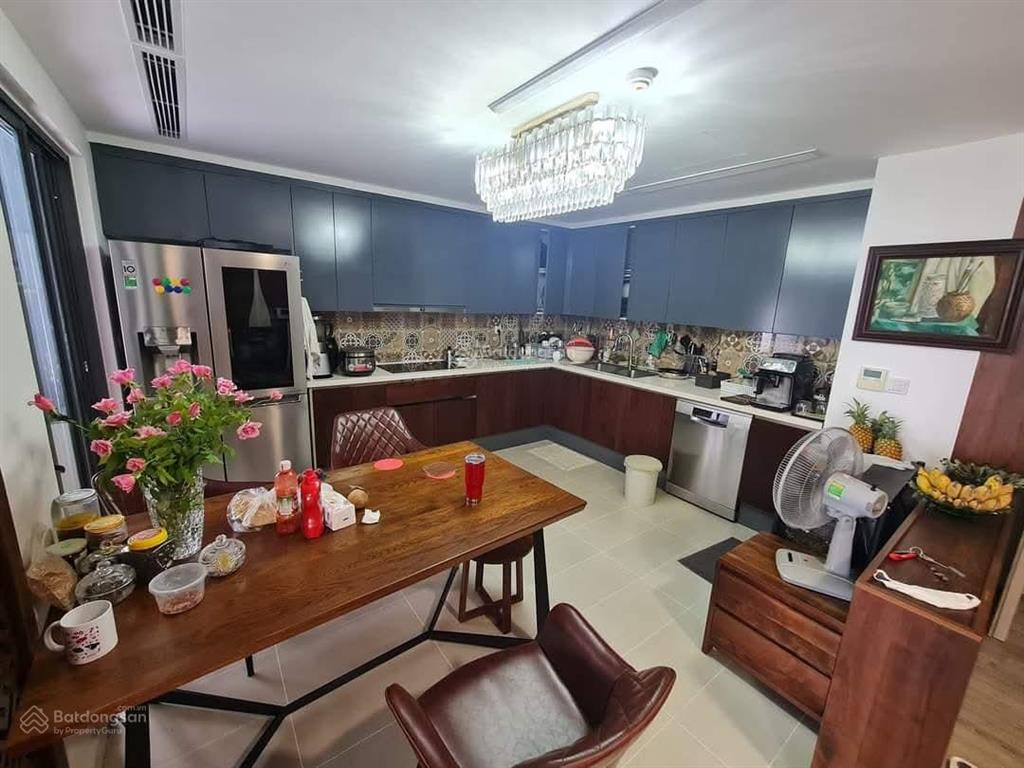 Cần bán siêu phẩm 158m2 3pn 3wc +1 đủ đồ view 3 mặt thoáng toà lake 2 aqua bay ecopark