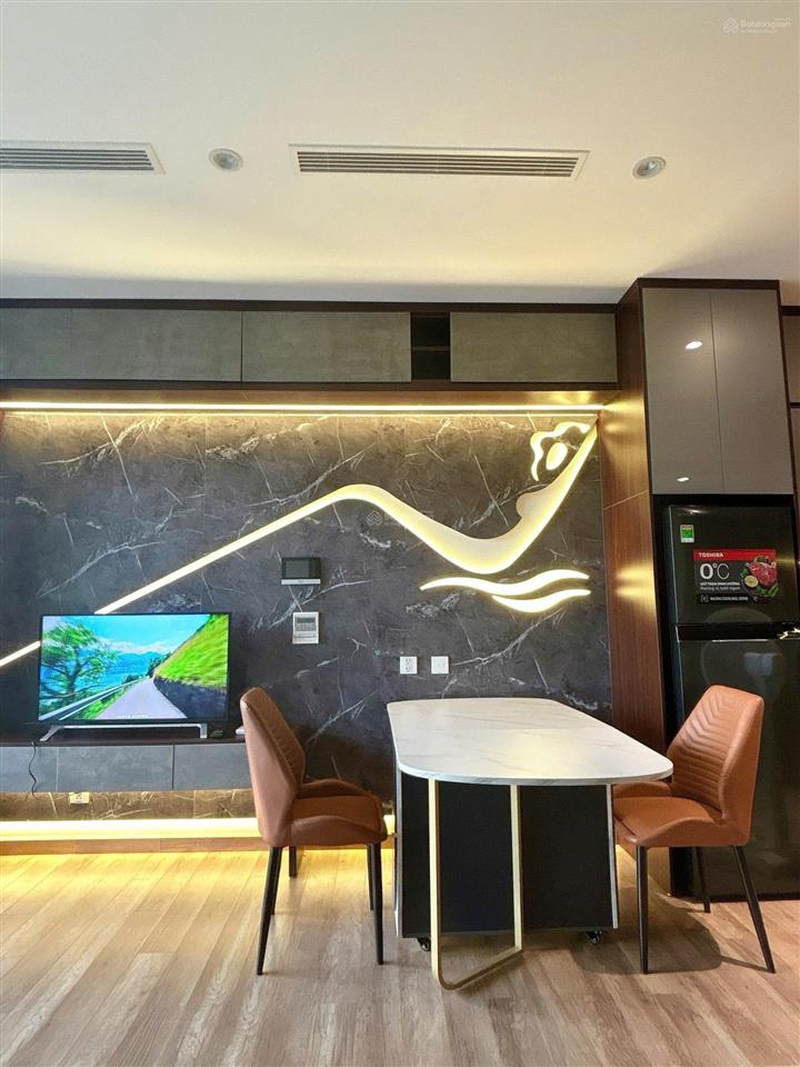 Mời thuê căn hộ studio 31m2 đủ đồ đẹp view tầm trung toà l1 landmark ecopark