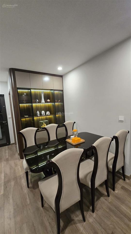 Mời thuê căn hộ 3pn 2wc 97m2 đủ đồ view trực diện hồ thiên nga toà r2 onsen ecopark