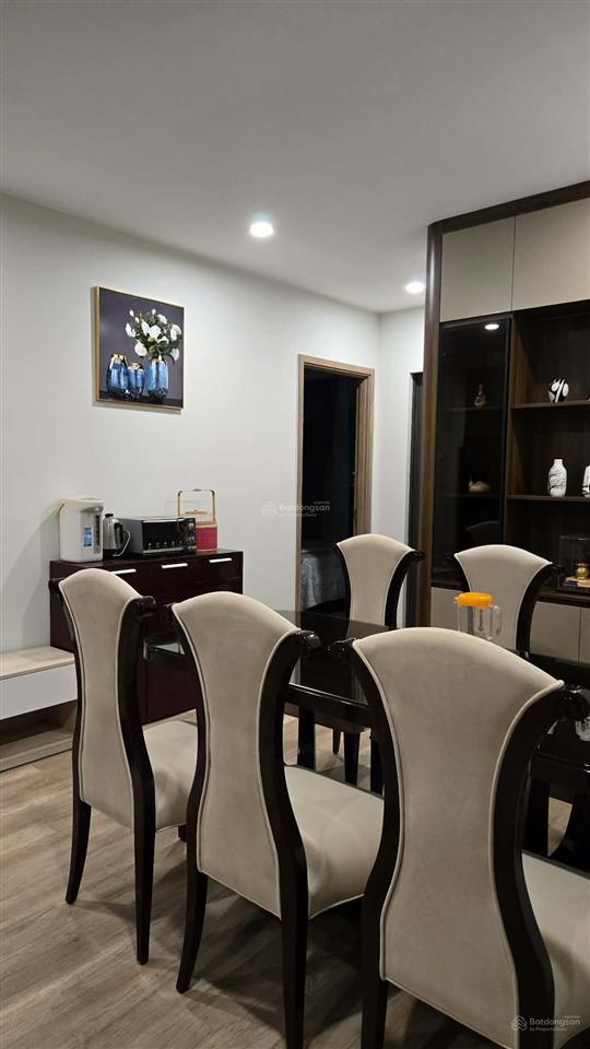 Mời thuê căn hộ 3pn 2wc 97m2 đủ đồ view trực diện hồ thiên nga toà r2 onsen ecopark