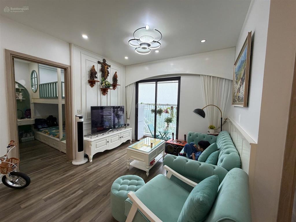 Cần bán căn hộ 2pn 2wc 69m2 đủ đồ view sân golf toà sky 2 aqua bay