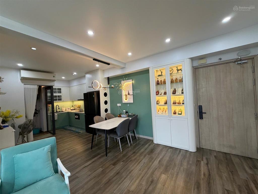 Cần bán căn hộ 2pn 2wc 69m2 đủ đồ view sân golf toà sky 2 aqua bay