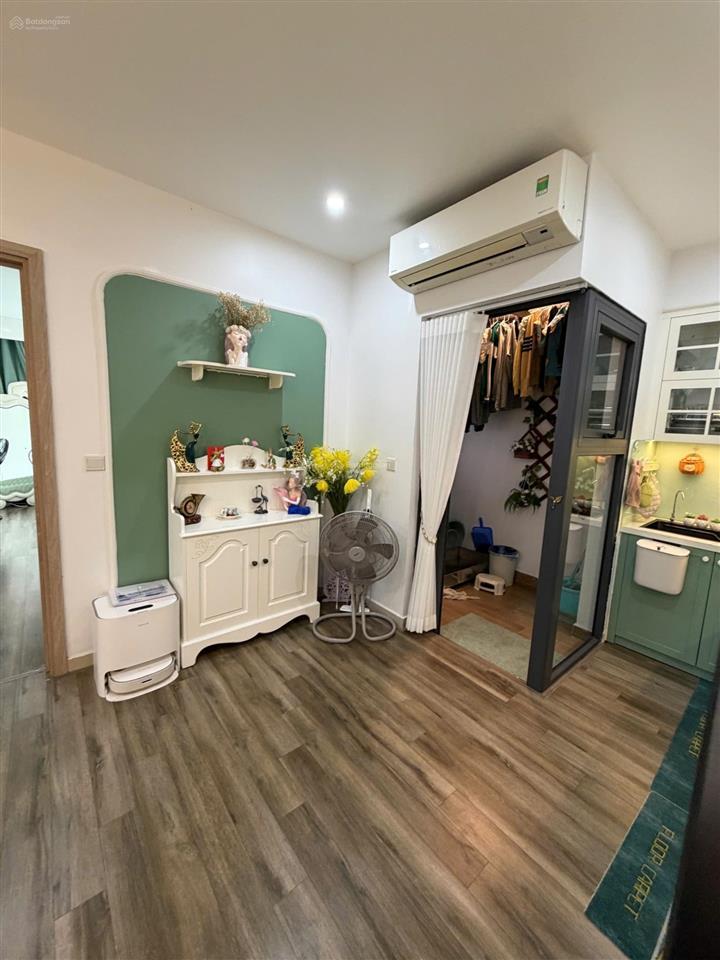 Cần bán căn hộ 2pn 2wc 69m2 đủ đồ view sân golf toà sky 2 aqua bay