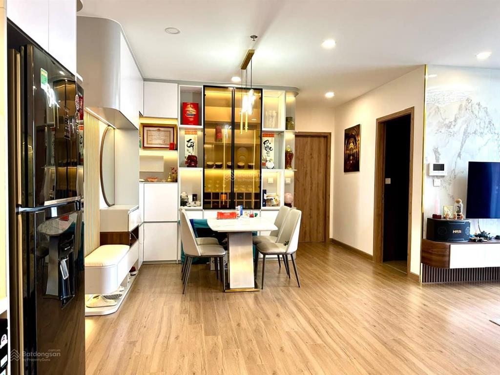 Mời thuê căn hộ 2pn 2wc 75m2 đủ đồ đẹp view tầm trung toà s1 sky oasis ecopark