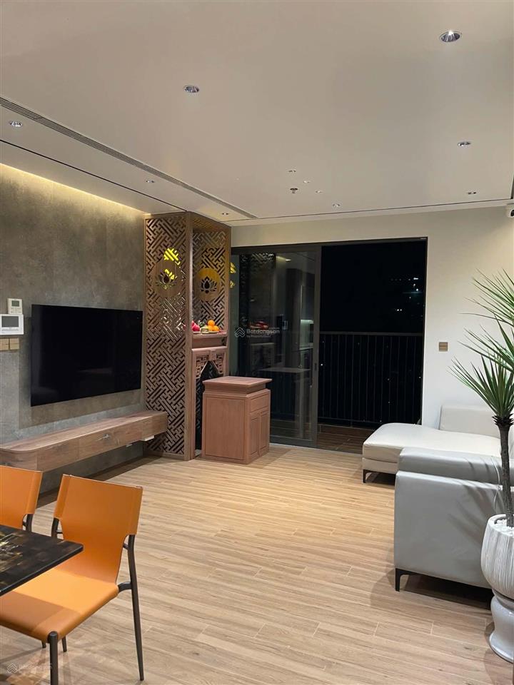 Cần bán căn hộ 3pn 2wc 97m2 đủ đồ view btđ, ban công đn toà s1 sky oasis ecopark