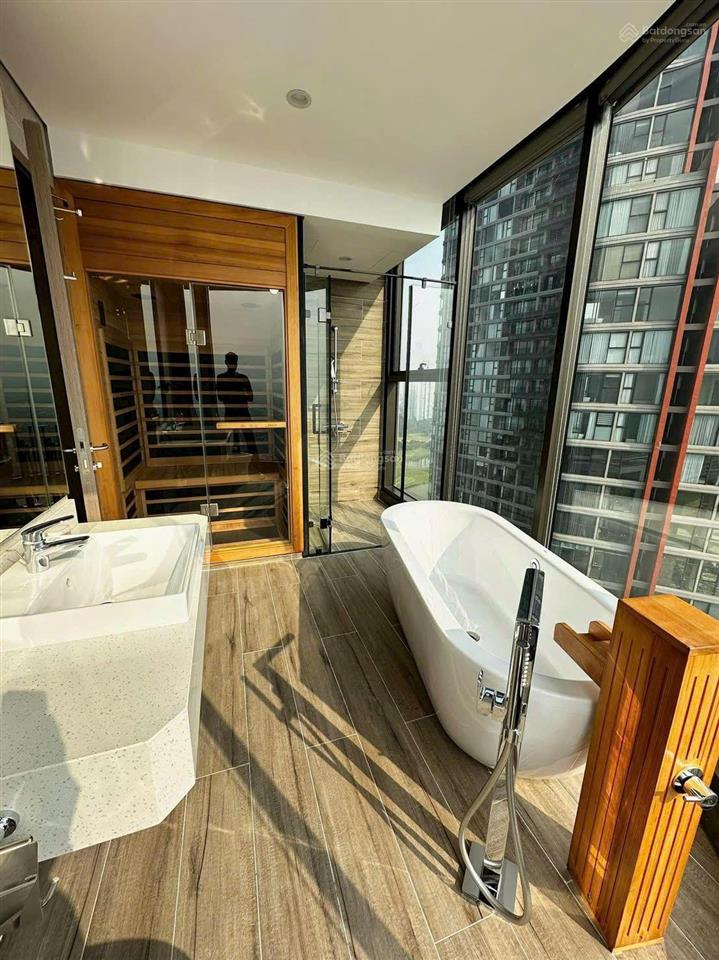 Cho thuê căn hộ 3pn 2wc 86m2 đủ đồ view sông hồng toà l2 landmark ecopark