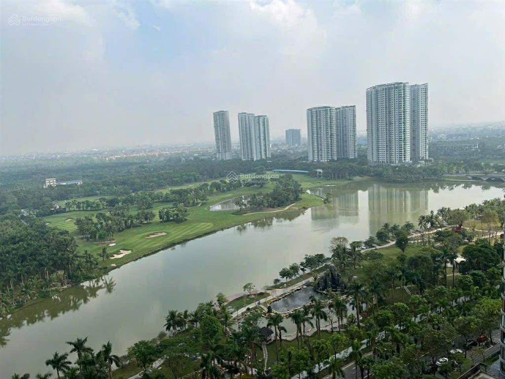 Cần bán căn hộ 2pn 2wc 74m² đồ đẹp mới ban công đn view hồ thiên nga tòa l1 landmark