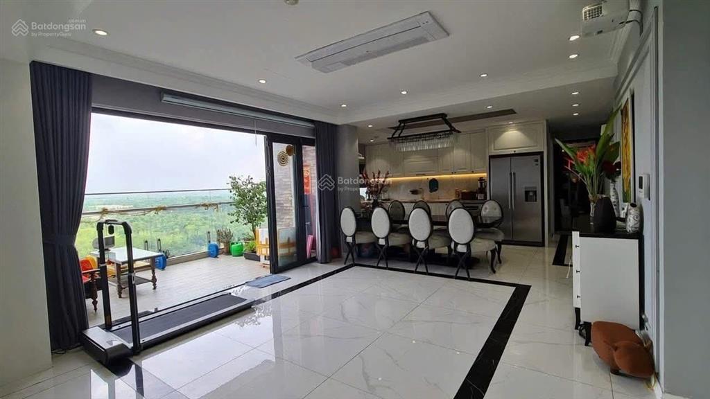 Mời thuê siêu phẩm 158m² 3pn 4wc ban công rộng có thang máy riêng tòa park 2 ecopark