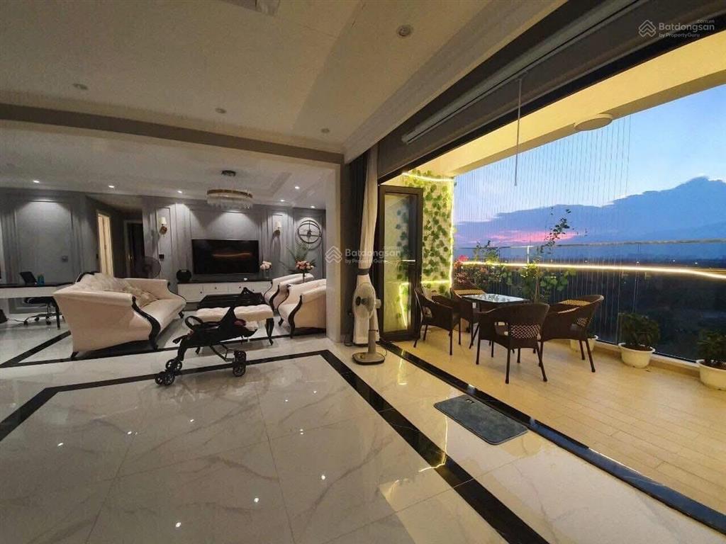 Mời thuê siêu phẩm 158m² 3pn 4wc ban công rộng có thang máy riêng tòa park 2 ecopark