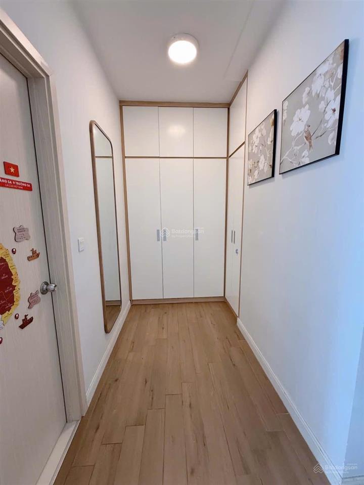 Cần bán căn hộ 2pn 2wc 60m2 view, bể bơi hồ thiên nga ban công đb toà westbay c ecopark