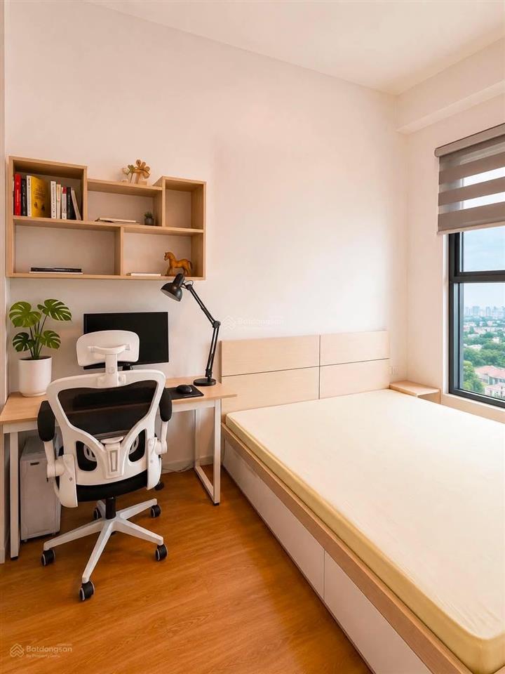 Cần bán căn hộ 2pn 2wc 60m2 view hồ thiên nga, nhà phố ban công đb toà westbay d ecopark