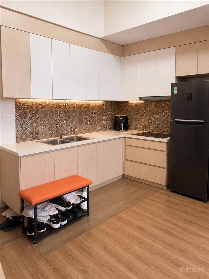Cần bán căn hộ 2pn 2wc 60m2 view hồ thiên nga, nhà phố ban công đb toà westbay d ecopark