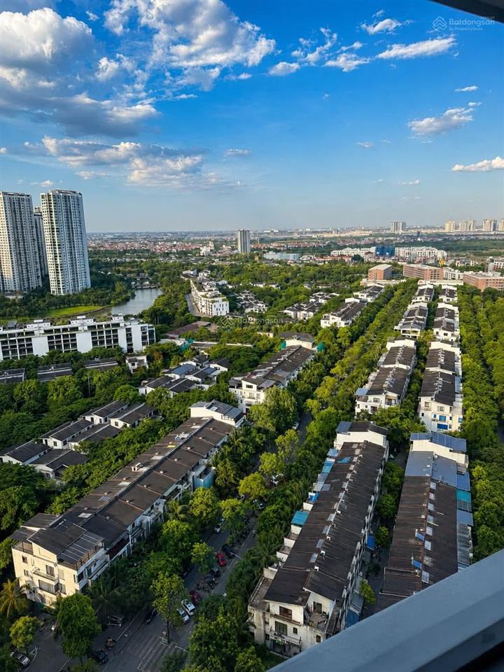 Cần bán căn hộ 2pn 2wc 60m2 view hồ thiên nga, nhà phố ban công đb toà westbay d ecopark