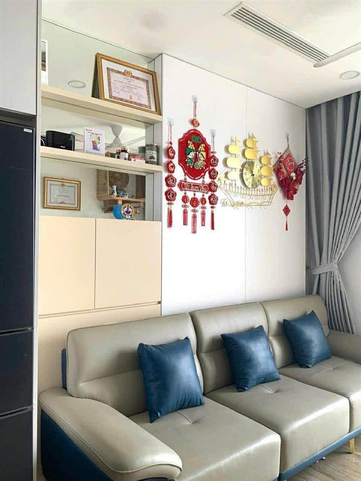 Cần bán căn hộ 2pn 1wc 52m² đủ đồ mới ban công hướng nam view sông hồng toà sol forest 1 ecopark