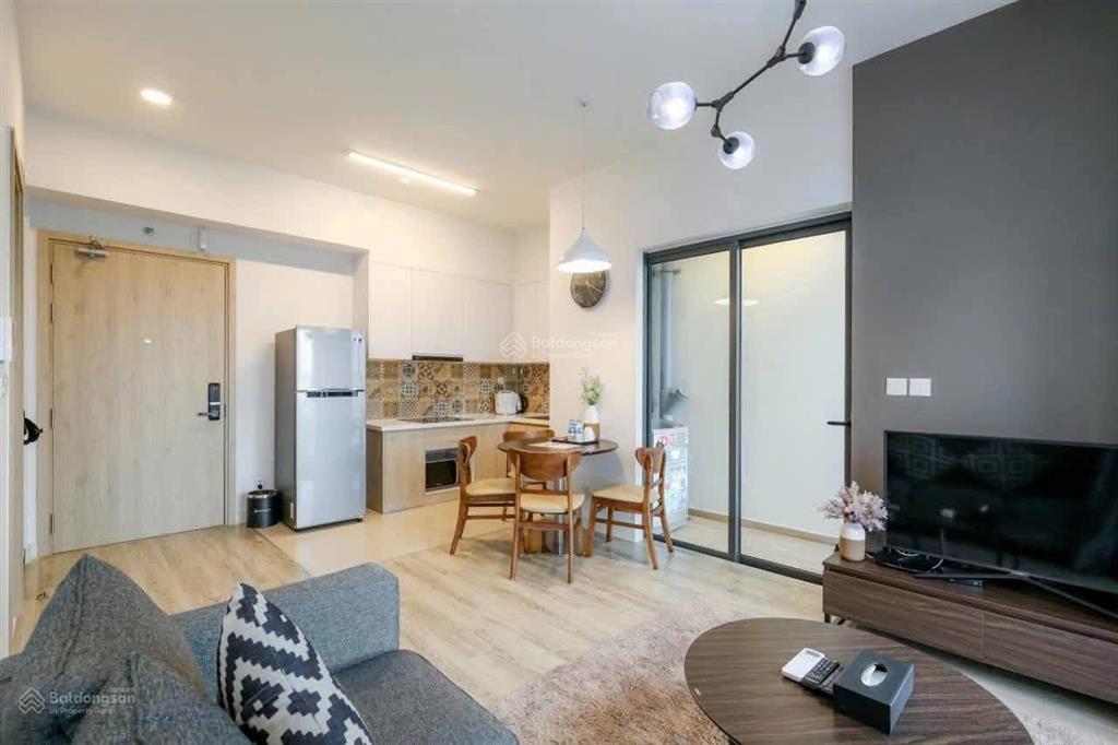 Mời thuê căn hộ 2pn 1wc 58m² đủ đồ view ôm trọn sân golf tòa lake 1 ecopark