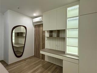 Cần bán căn hộ 2pn 1wc 52m² đủ đồ đẹp ban công hướng nam view sông hồng toà sol forest 1 ecopark