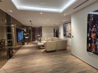 Chính chủ gửi bán căn hộ 3pn 2wc 114m2 đủ đồ view hồ thiên nga có khoáng nóng tòa l2 landmark