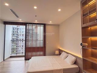 Cần bán căn hộ studio 34m2 đủ đồ đẹp tầng cao view hồ thiên nga toà r2 swan lake onsen ecopark