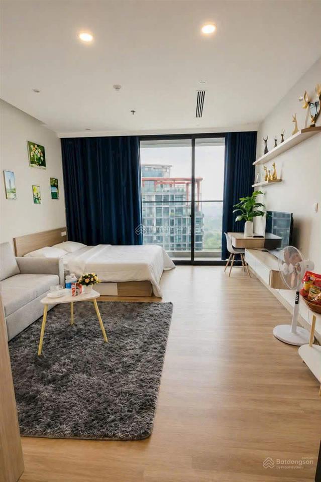 Mời thuê căn hộ studio 34m2 đủ đồ đẹp tầng cao view hồ thiên nga toà r2 onsen ecopark