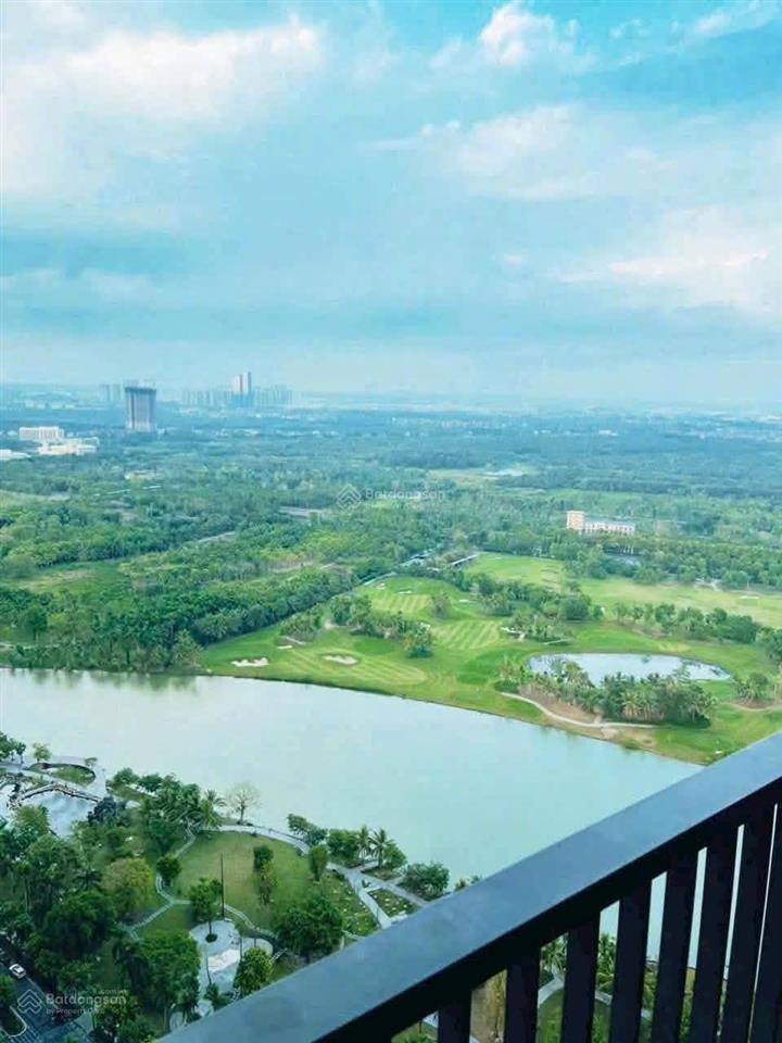 Mời thuê căn hộ studio 34m2 đủ đồ đẹp tầng cao view hồ thiên nga toà r2 onsen ecopark